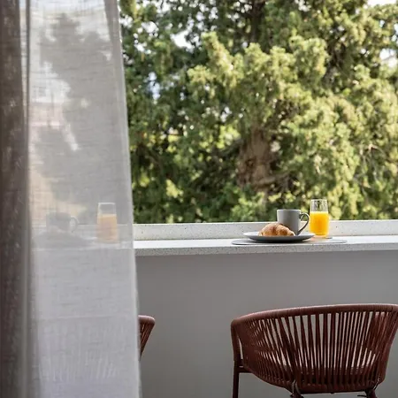 Beautifully Brand New In Appartement